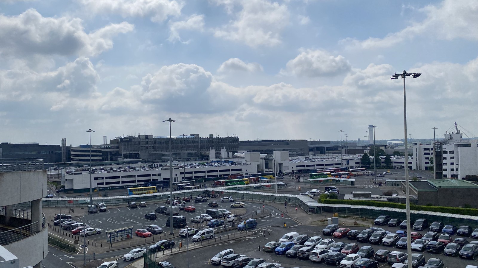 Dublin 16:25, Bucuresti 22:00. Directiva de libera circulatie.