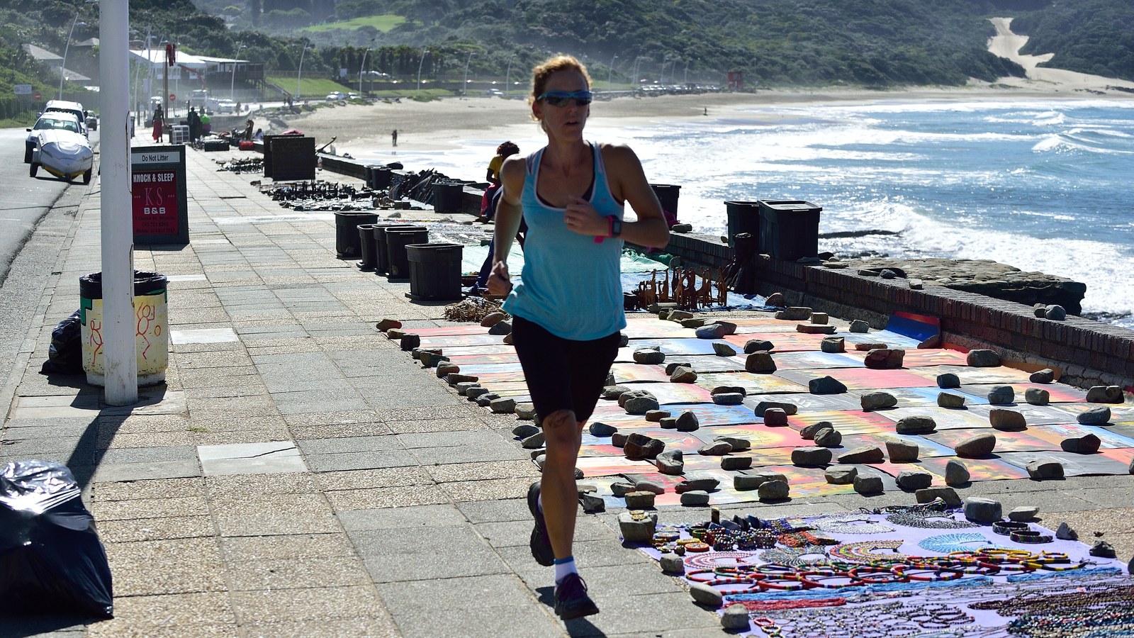 BBC, 20 octombrie: Janine Lochrenberg, 65 de ani, a murit marti la KuGompo.