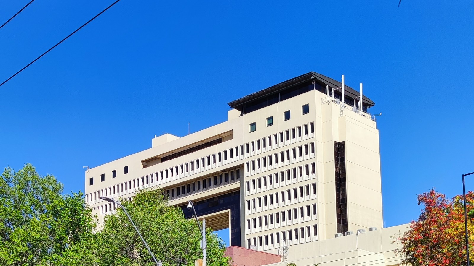 UDI, 21 octombrie: El Congreso se queda en Valparaiso.