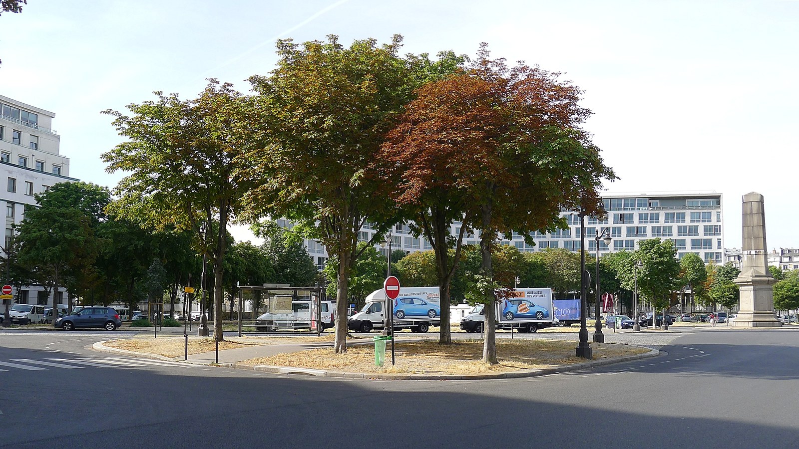 Place de Fontenoy din Paris, în zona sediului UNESCO, nu sala de reuniune din 21 septembrie