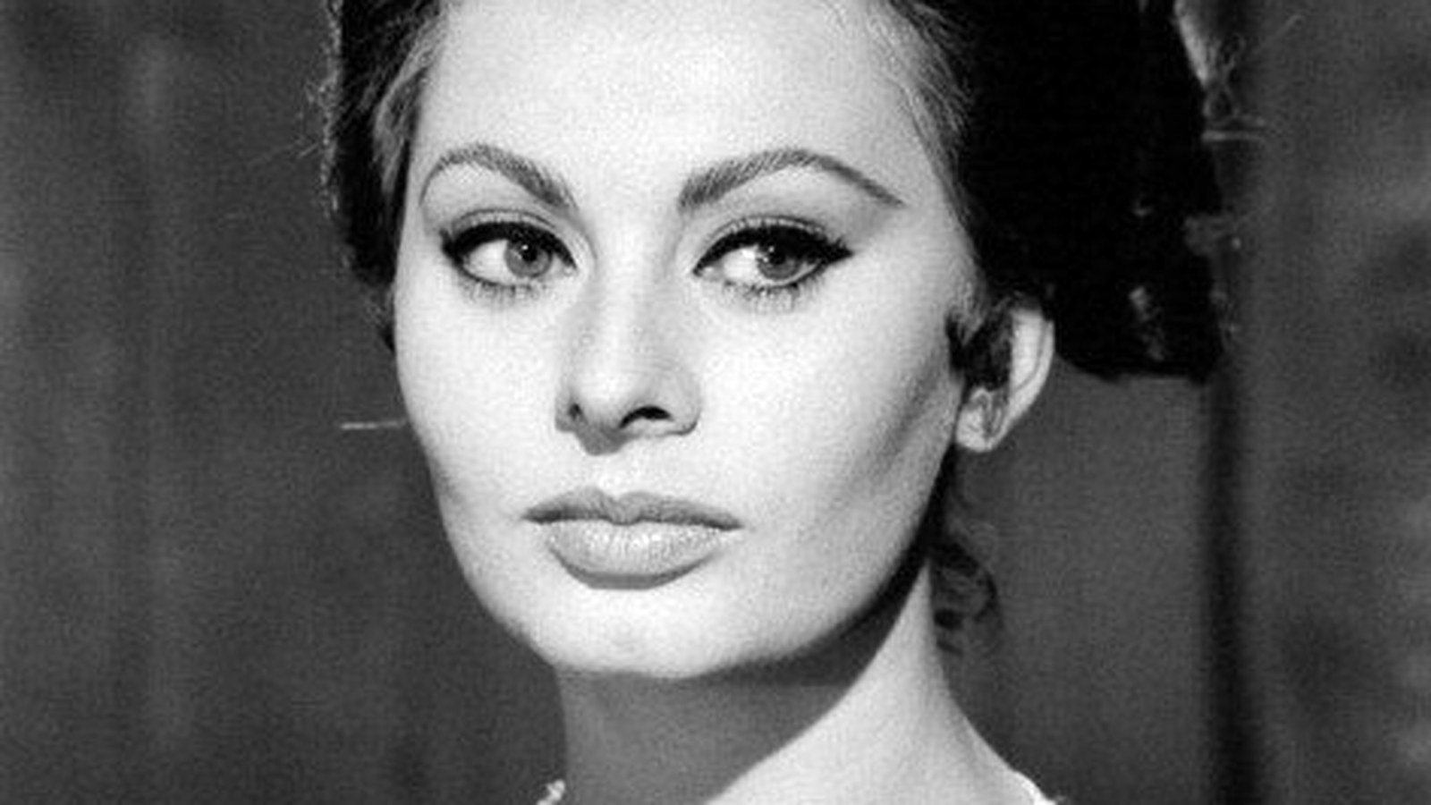 Sophia Loren în 1962; portret de epocă, nu o apariție recentă