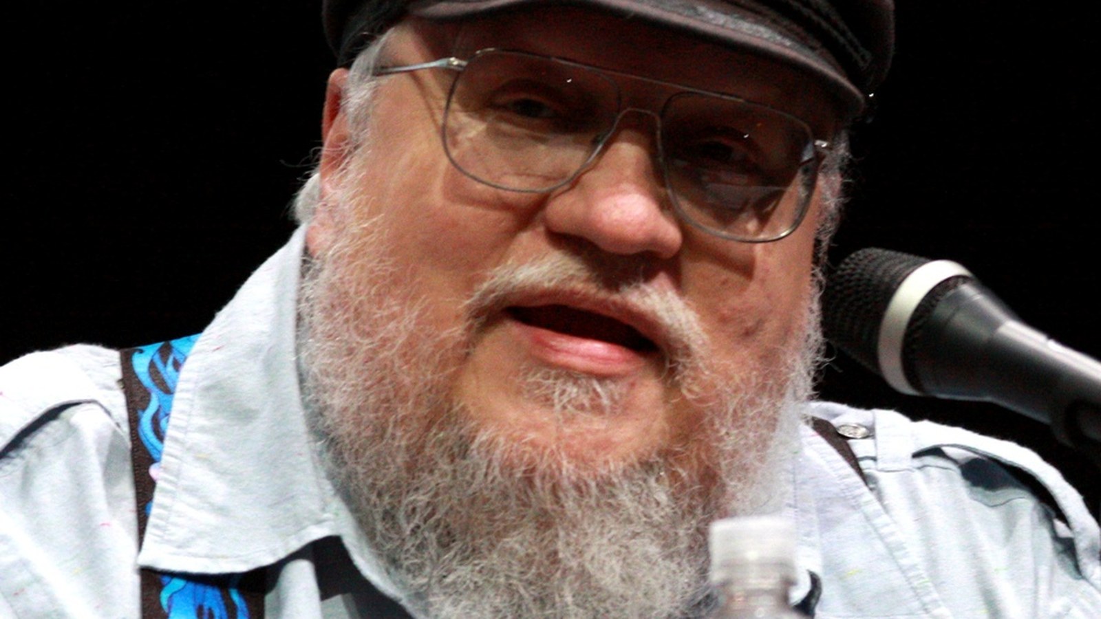 George R. R. Martin, portret public; nu o copertă de roman
