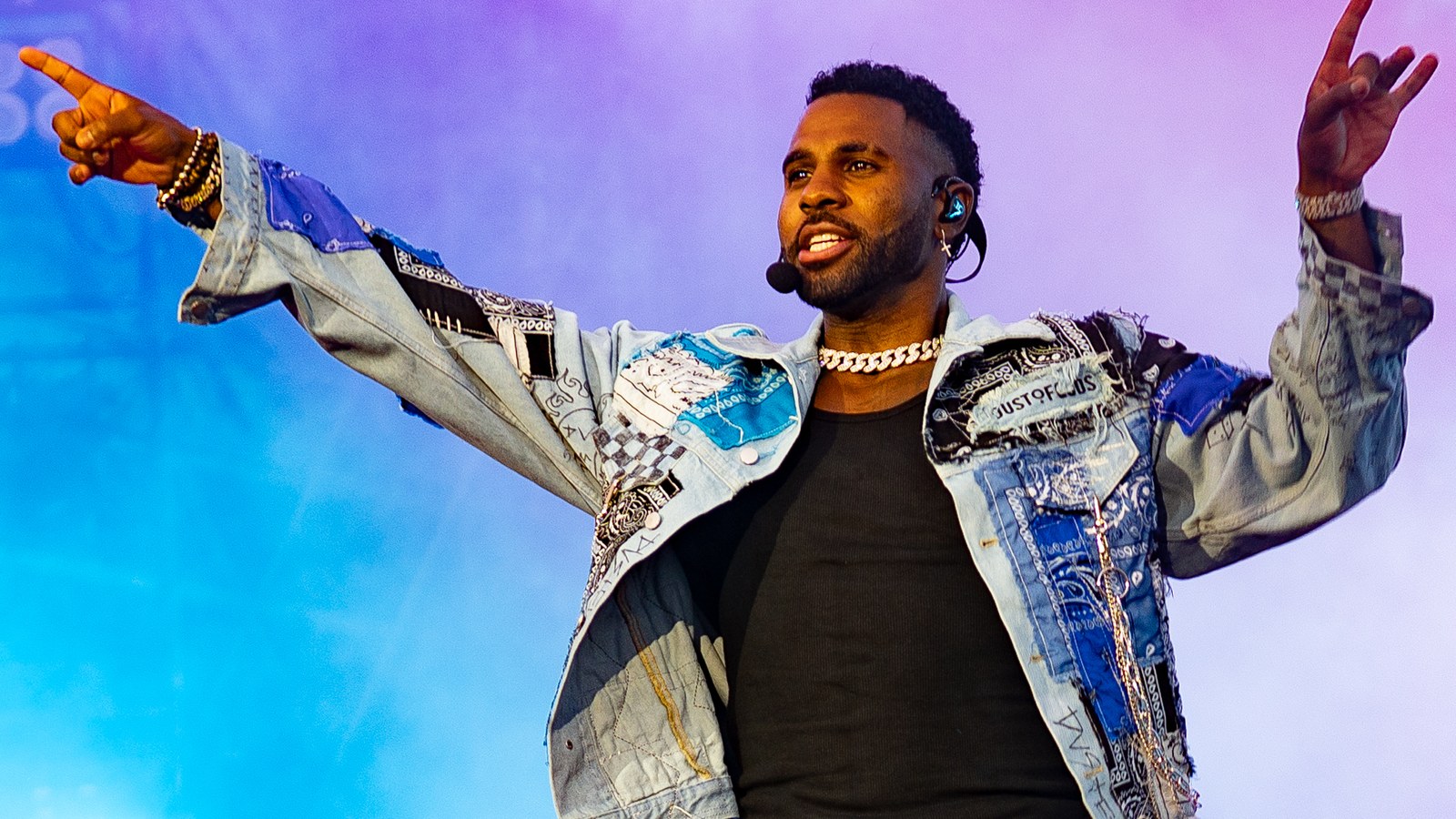 The American singer, born in Florida in 1989, turns 37.
