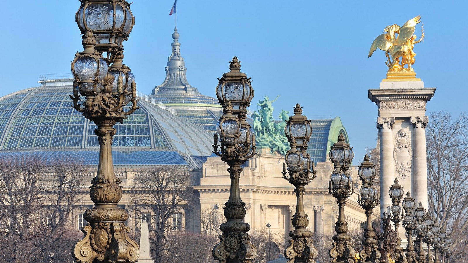 The Grand Palais seen from Pont Alexandre III, venue of Fine Arts Paris 2026