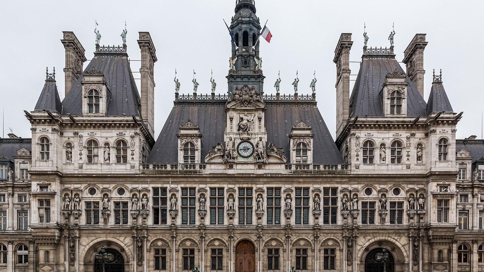 Façade of Paris City Hall, included in the European Heritage Days programme