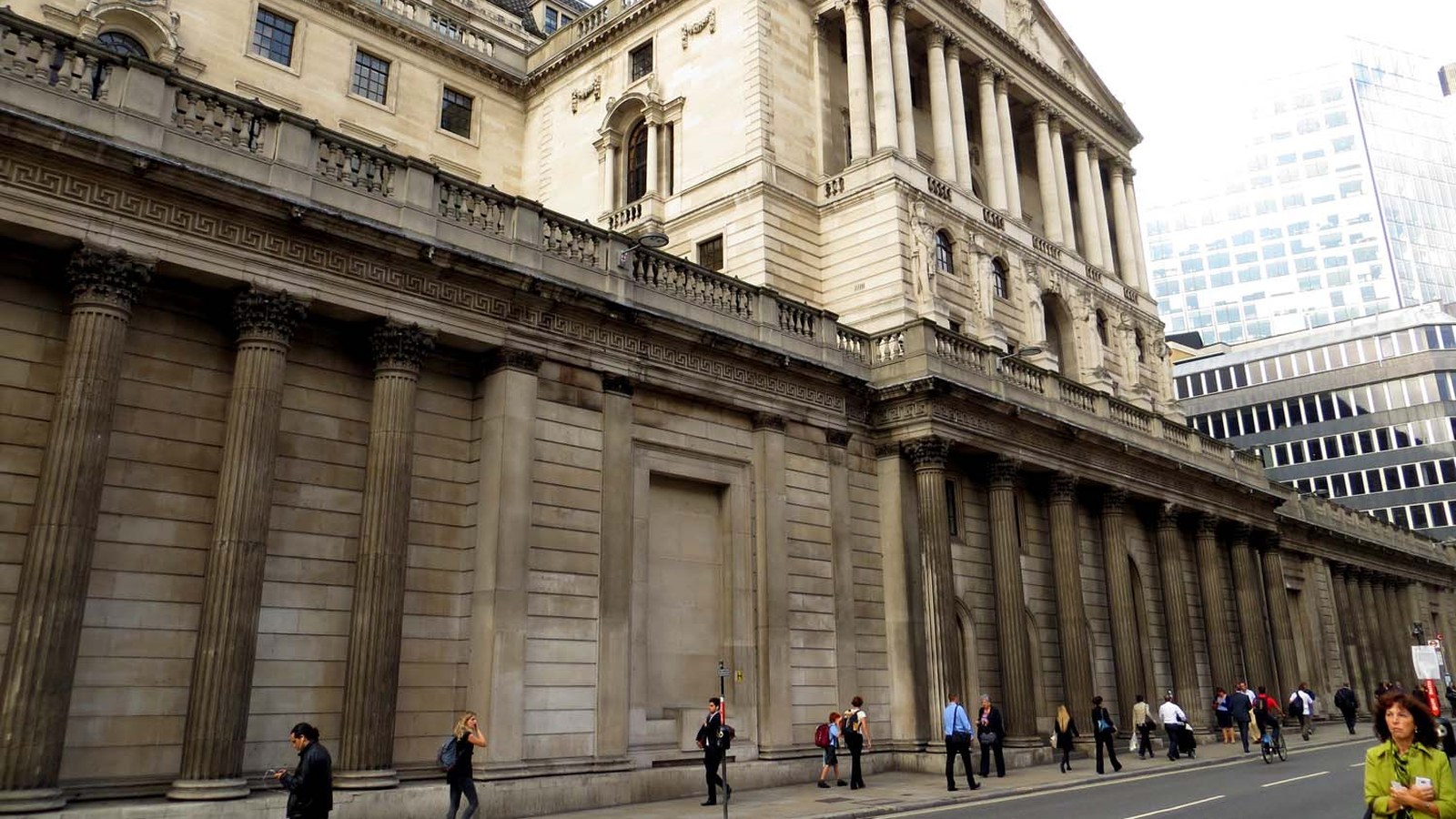 Lira sterlină și City of London în contextul crizei Black Wednesday din 16 septembrie 1992
