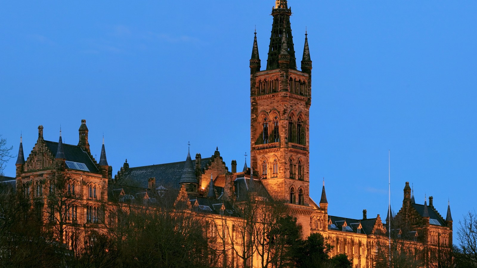 Clădirea Gilbert Scott a Universității din Glasgow, campusul istoric al universității din care a pornit Chemify