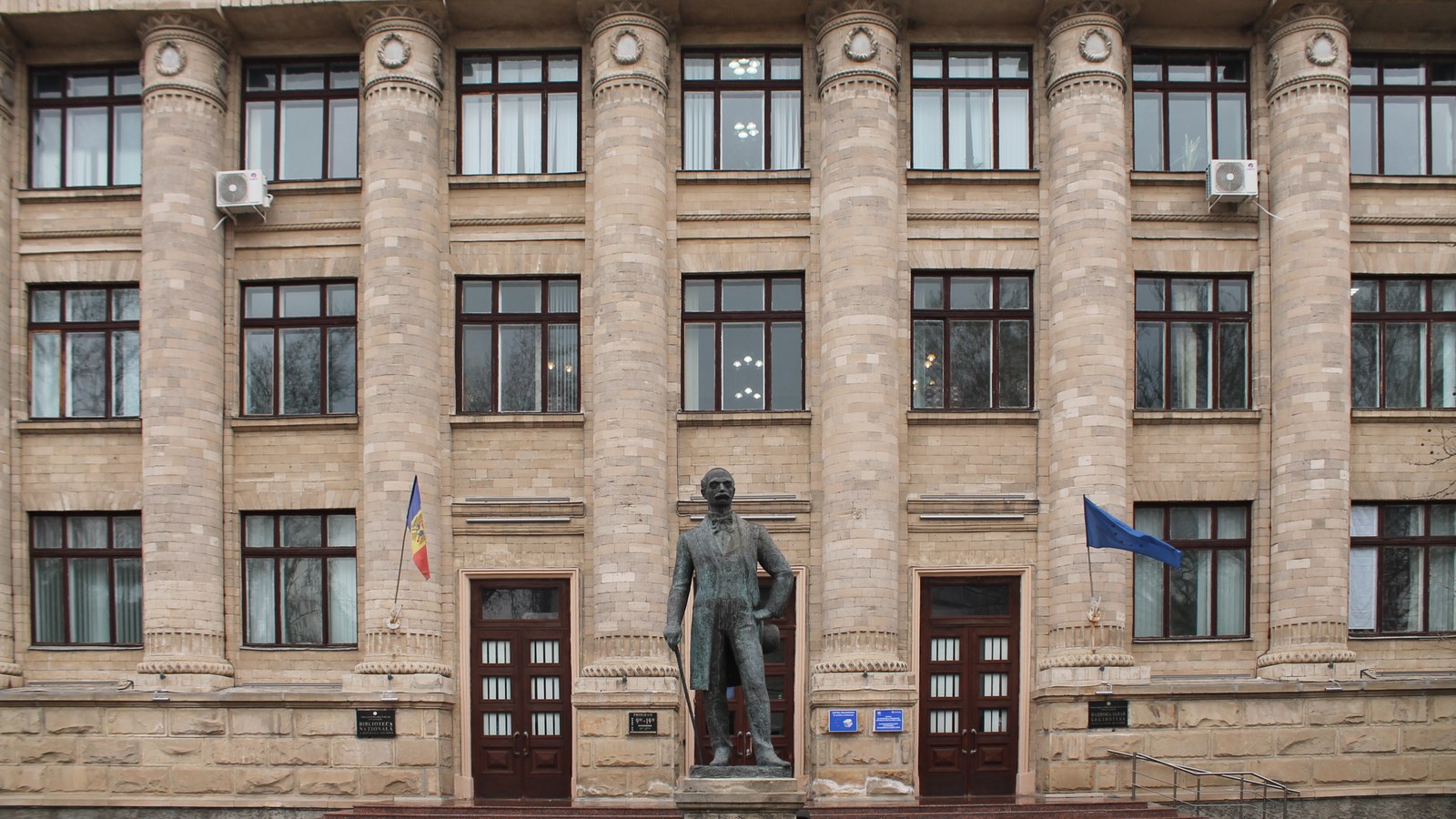 MEC și Biroul Diaspora. Online, 10-18 ani.
