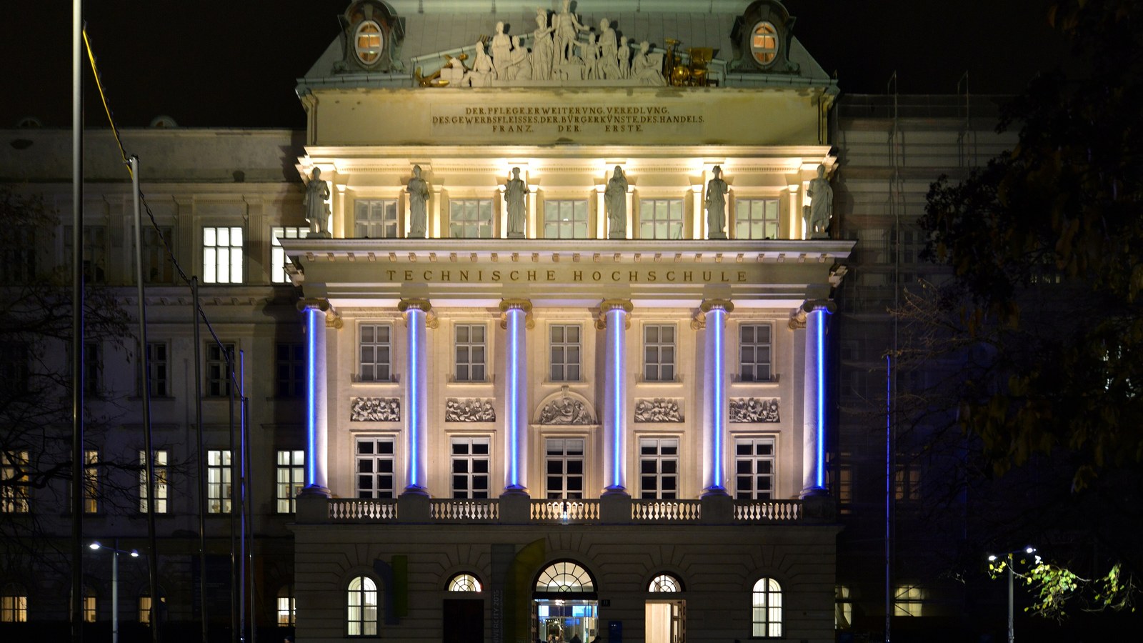 OH, 21 octombrie: joi 15:00 TU Wien, 10.000 inscrisi.