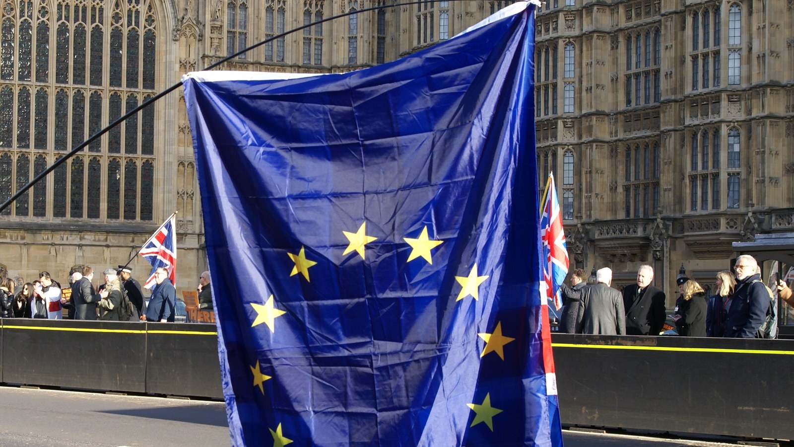 Quilter-Pinner: nu un vot mâine. Burnham: un referendum e posibil.