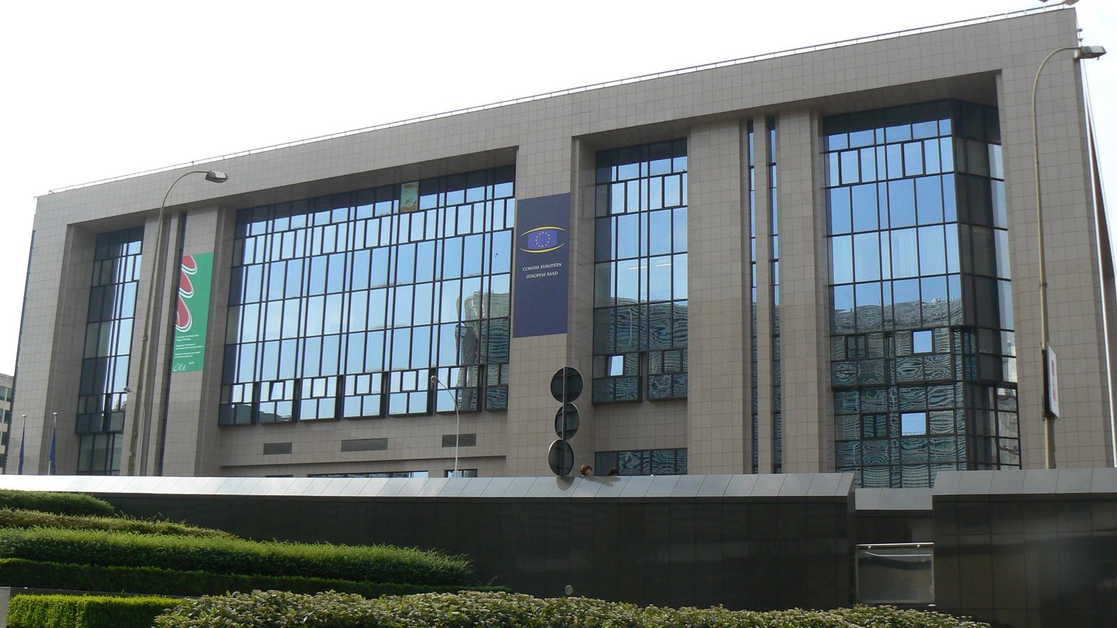 Peste 40 de semnatari, 15 state. Parlamentul s-a pronunțat în 2019.