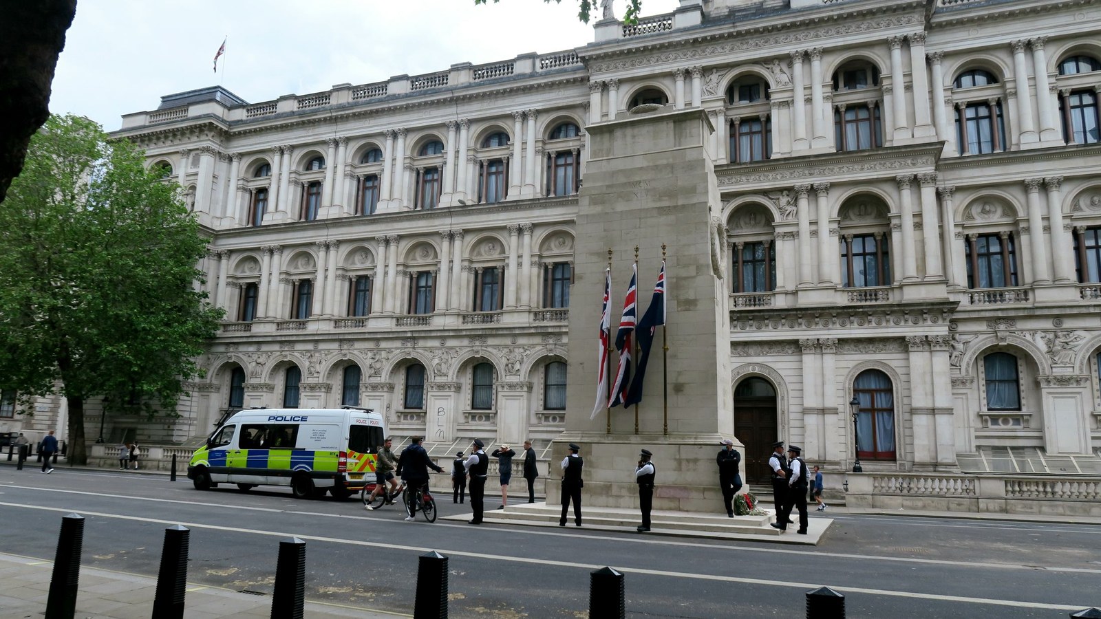 Cenotaful de pe Whitehall, Londra, iunie 2020; nu ceremonia din noiembrie 2026