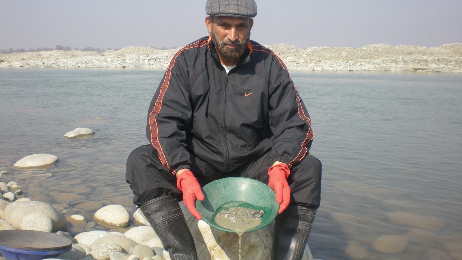Râul Indus la Thakot, în nordul Pakistanului