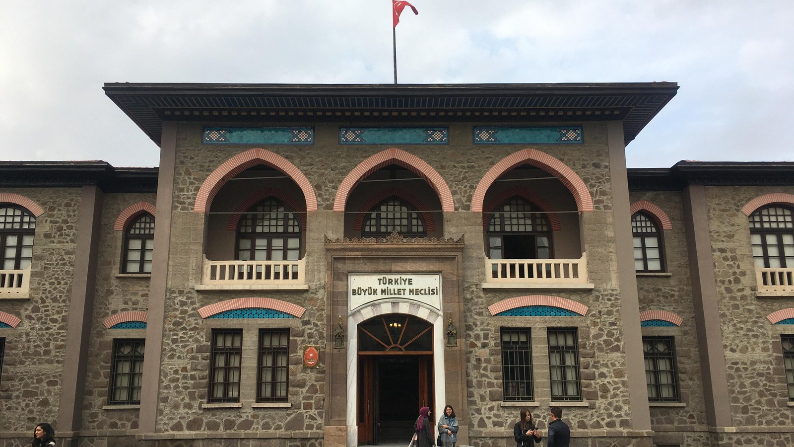 Tratatul privind frontiera și bunele relații de vecinătate dintre Turcia, Regatul Unit și Irak a fost semnat la Ankara,…