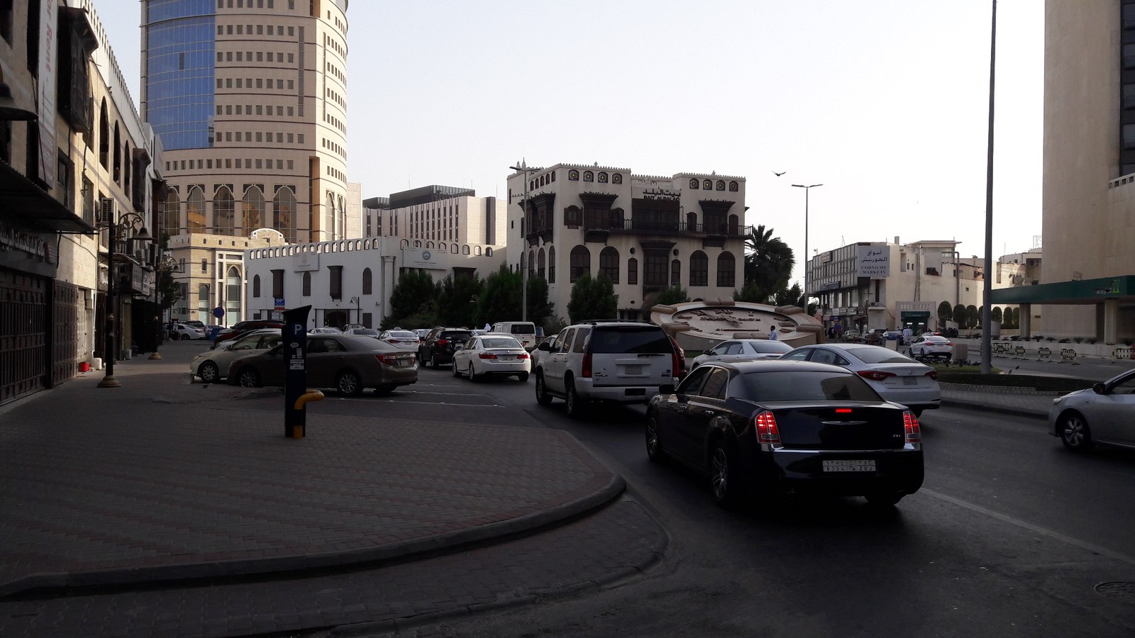 Acordul dintre Regatul Arabiei Saudite și Emiratele Arabe Unite privind delimitarea frontierelor a fost semnat la Jeddah…