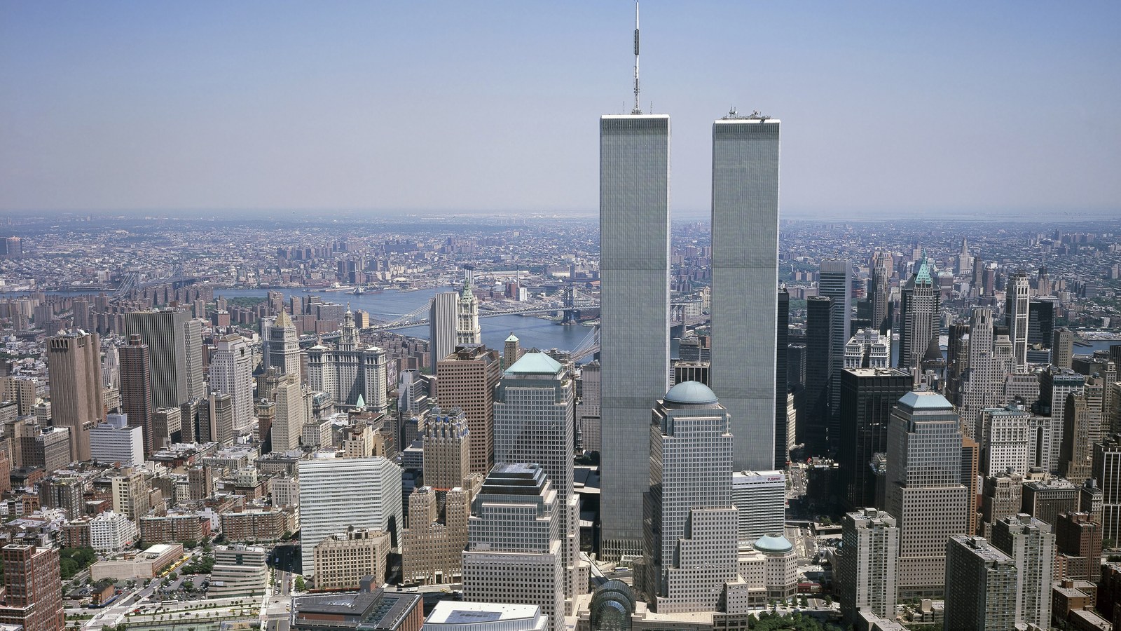 Turnurile Gemene ale World Trade Center din New York, fotografiate înainte de 11 septembrie 2001