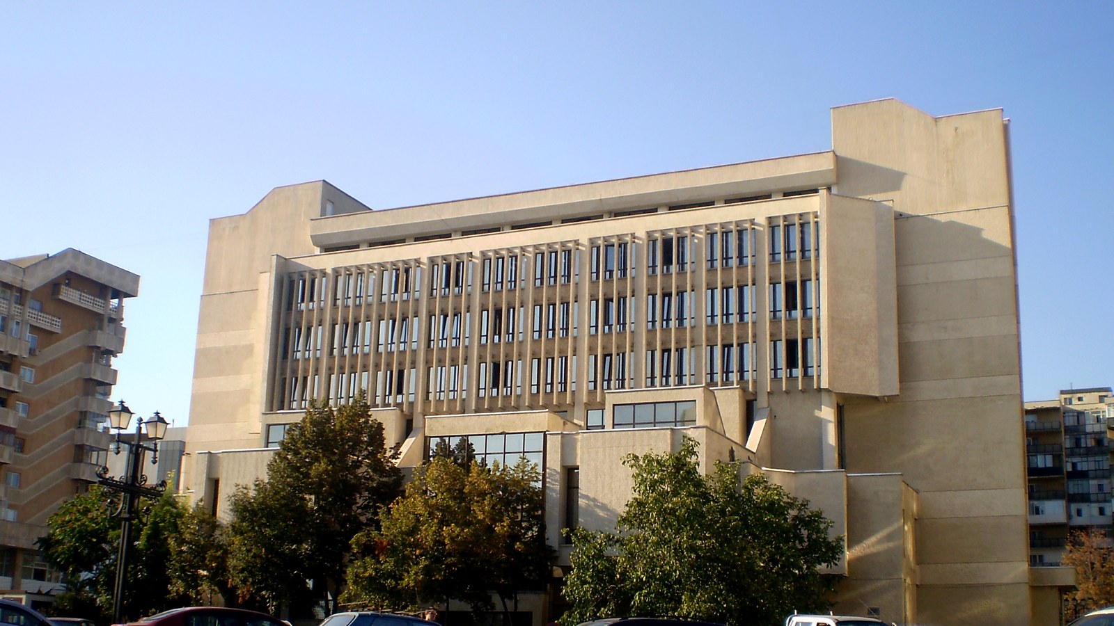 48 de percheziții pe 15 octombrie. Zece măsuri preventive: șapte rețineri, trei control judiciar.