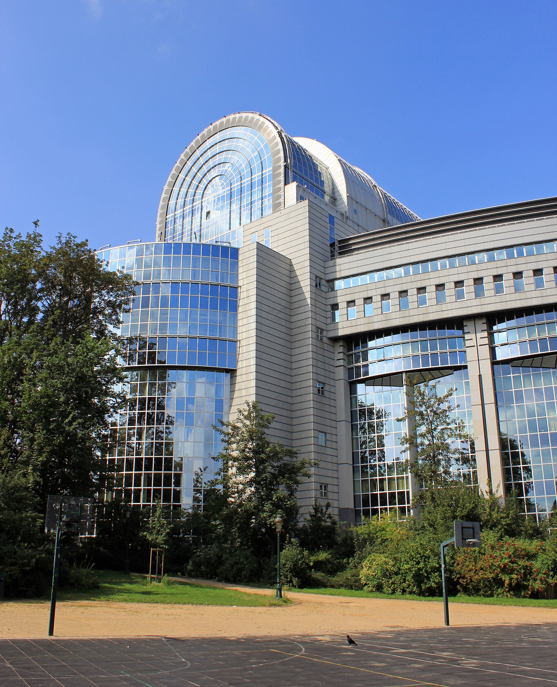 Premierul desemnat a indicat că majorările salariale și indexarea pensiilor vor fi evaluate în funcție de resursele disp…