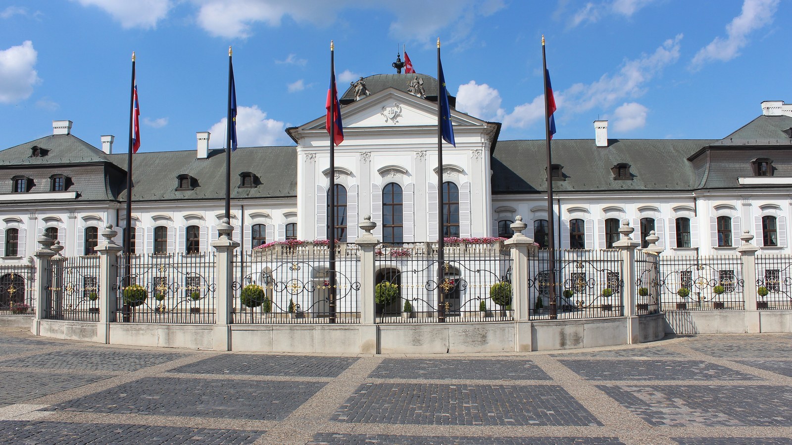 Scrisoare către Fico. Anchetă la minister, nu acuzare.