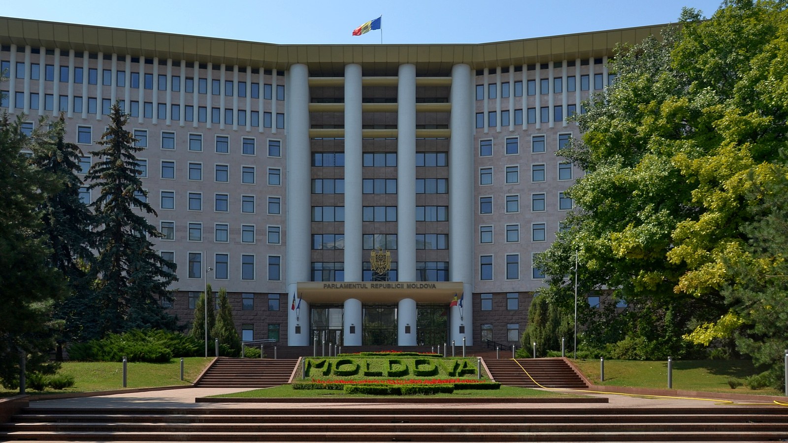 Chisinau, 21 octombrie. Liberalizare graduala, nu retail liber.