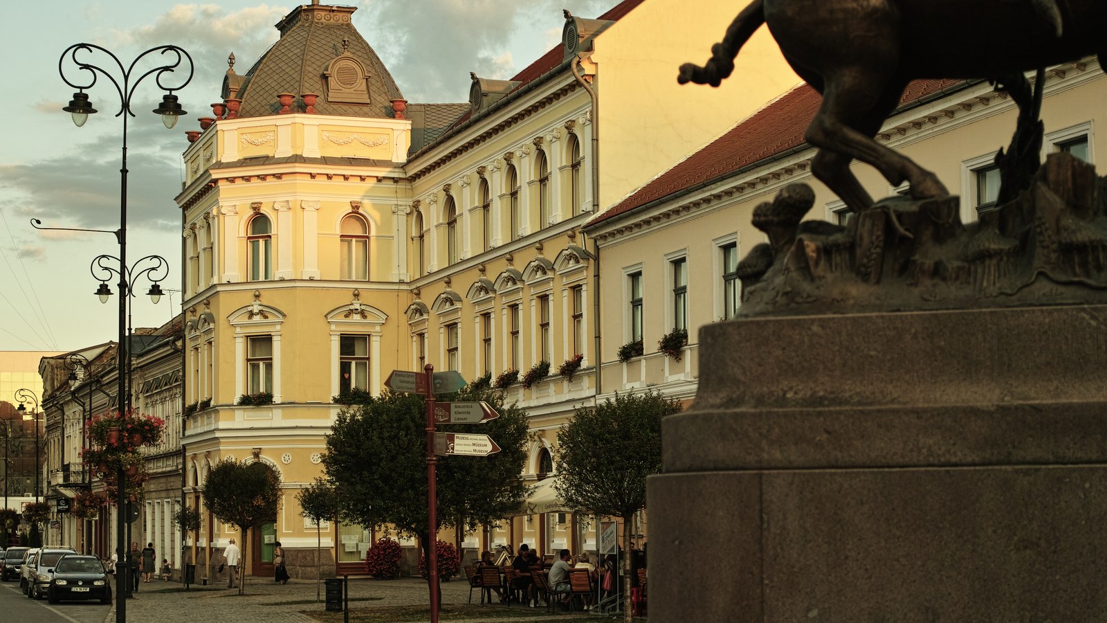 Minus 300 de lei trei luni, hrană tăiată 50% în septembrie.