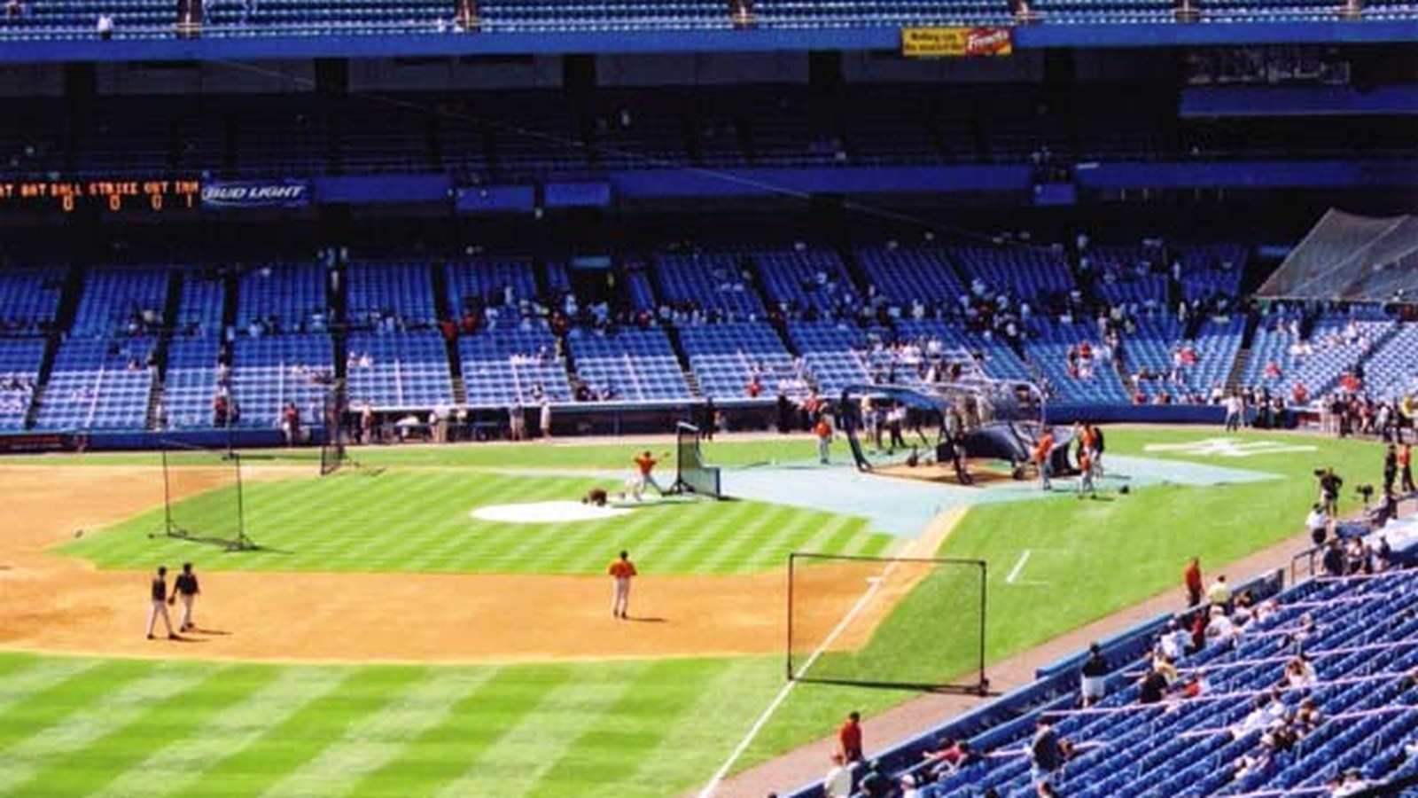 Stadion Yankees (posibil cel vechi); nu repriza a noua din 19 septembrie 2011
