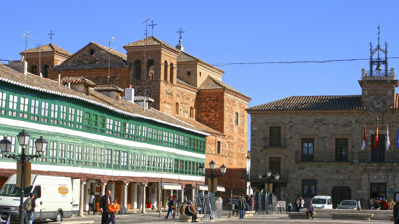 Ames 7:17:50, Malaga 7:20:57. Argint de echipa.