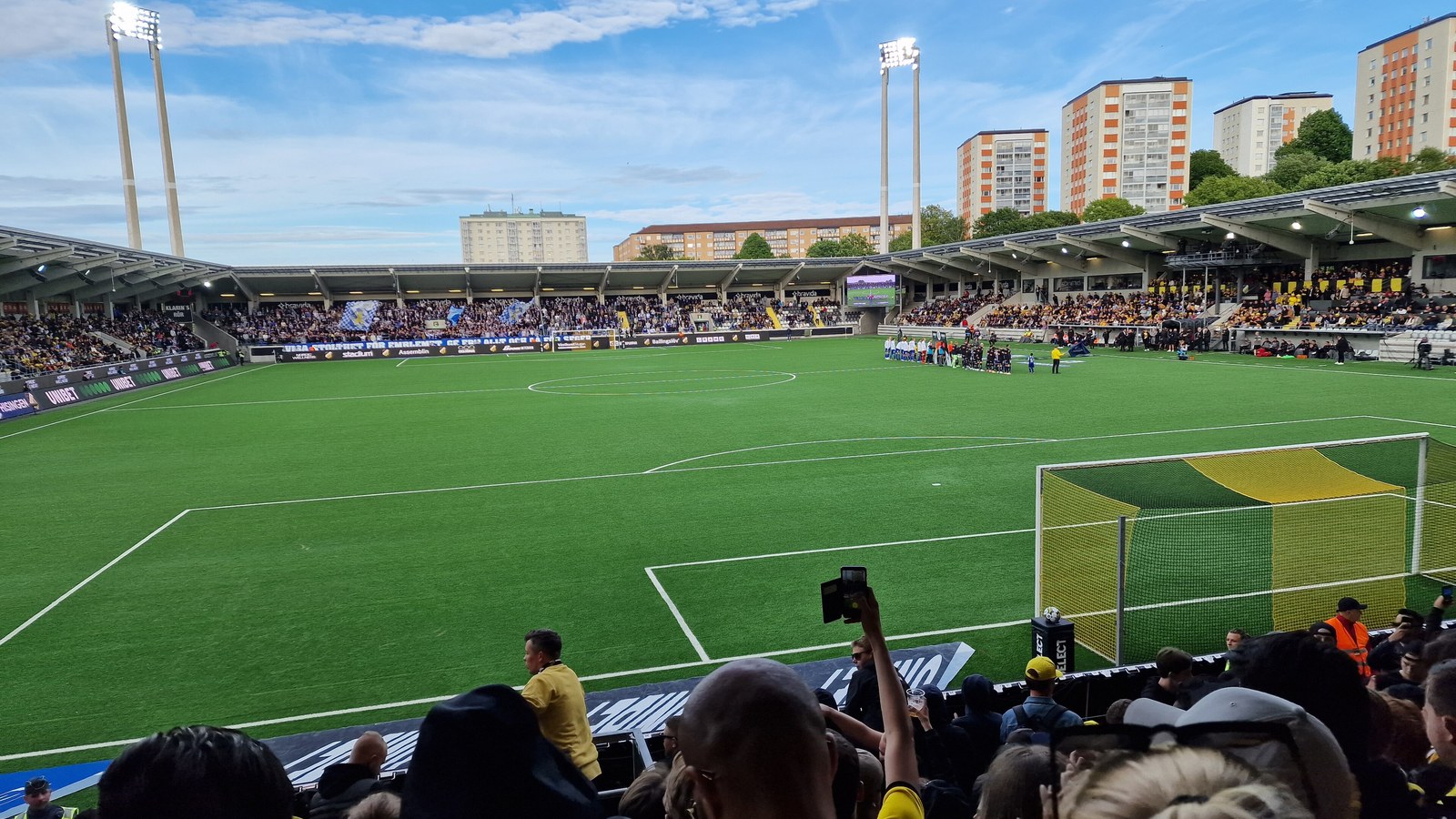 Damallsvenskan, 18 oct.: 3-0, Tindell 38 și 79.