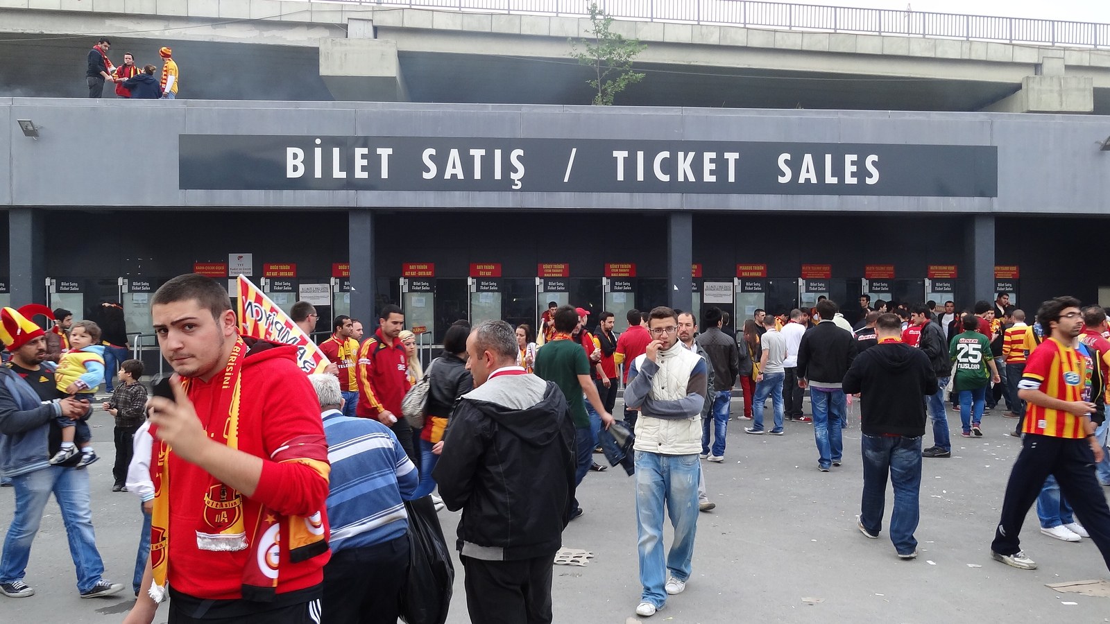 Akgün, Diaoune de două ori, Batrakov, Osimhen.