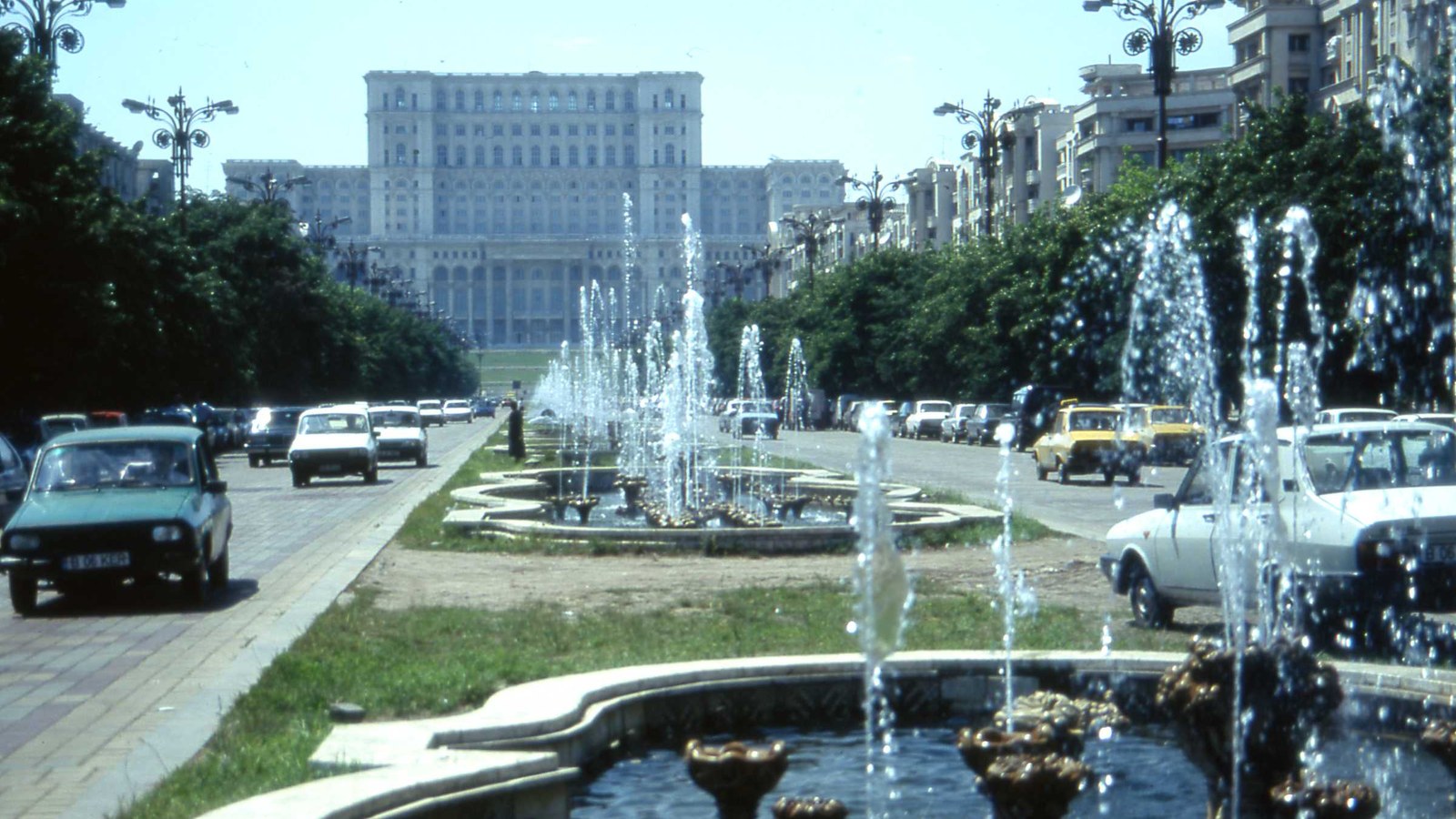 93-1 în Senat. Opțional, de la 1 iulie 2028.