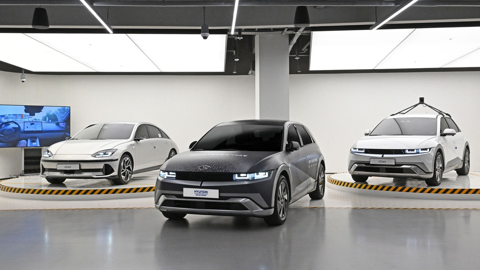 Vehicule demonstratoare la HMG Autonomous Driving Media Day al Hyundai Motor Group, la sediul 42dot