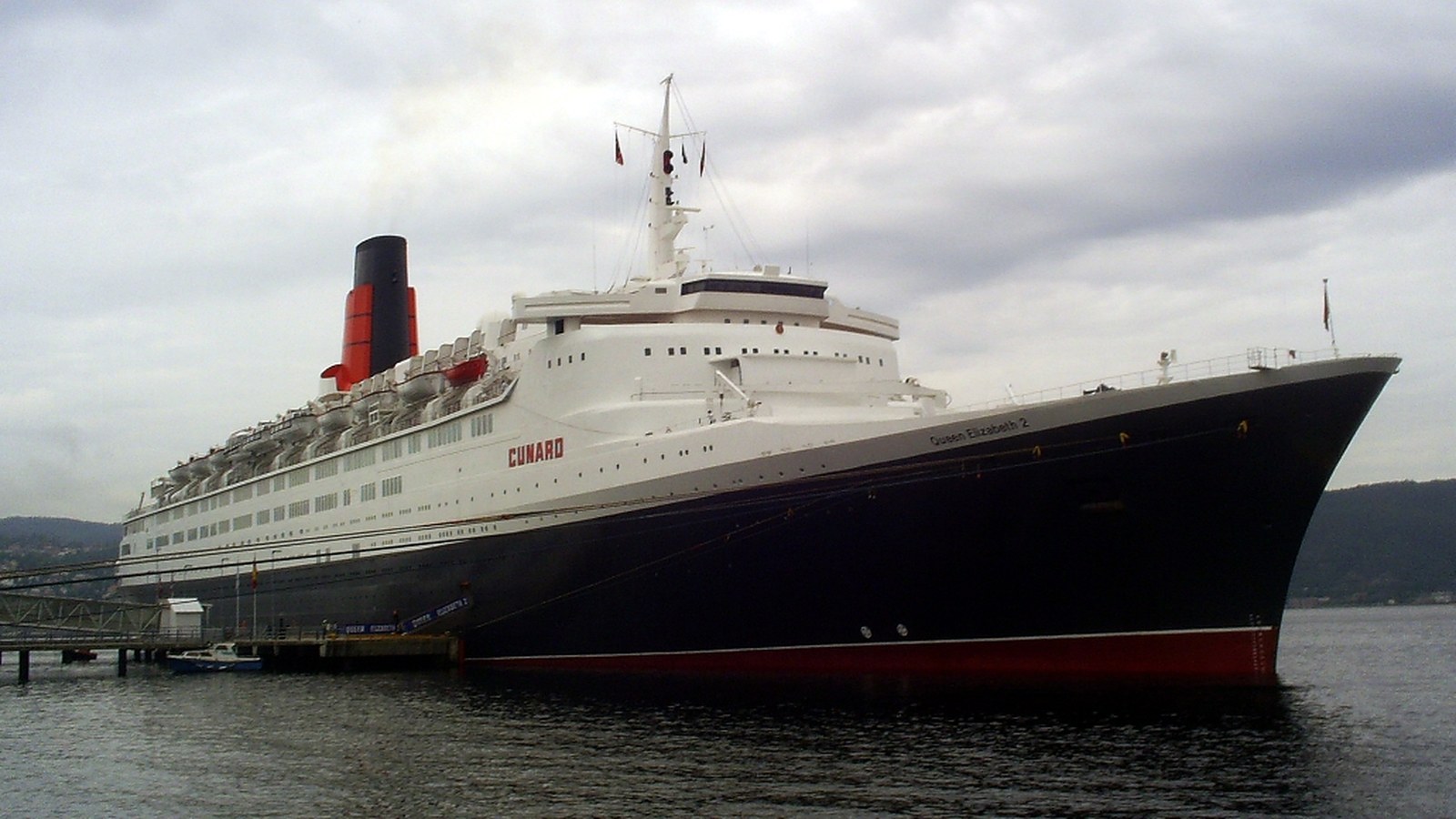 La 20 septembrie 1967, la John Brown din Clydebank, a fost lansat transatlanticul Cunard numit Queen Elizabeth 2, cu cif…